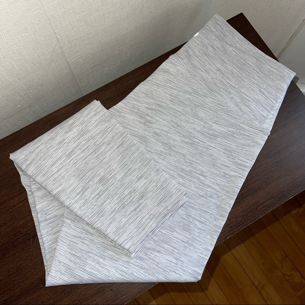 Wunder Under High-Rise Tight 25"